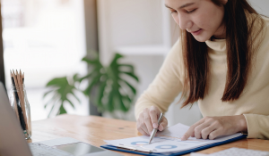 Use Data and Consistent Workflows to Grow a Stronger Therapy Practice